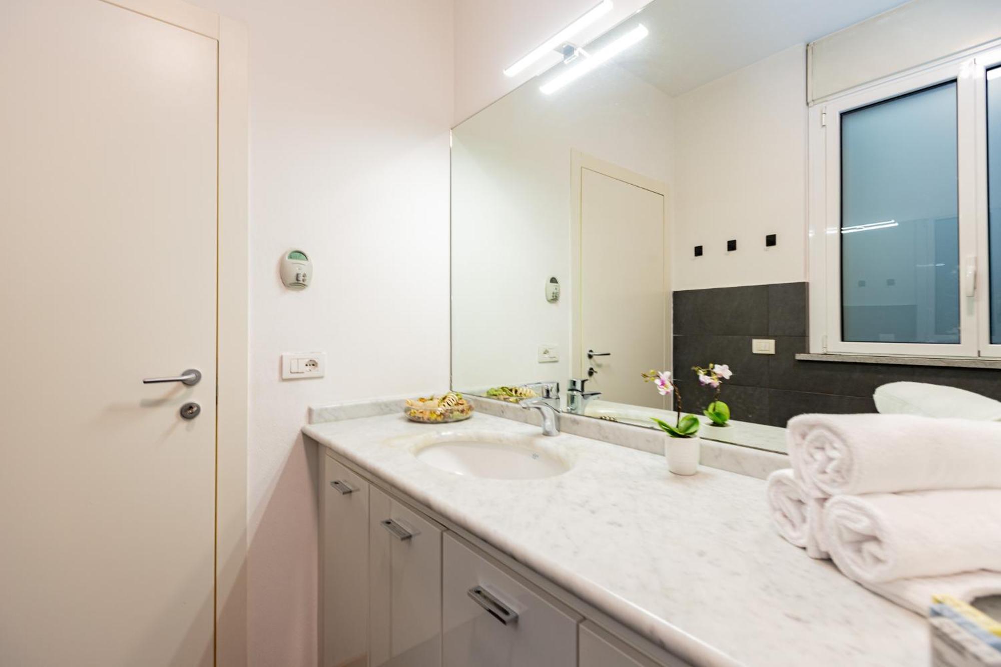 Premuda20 Milan Elegant Apartment Eksteriør billede